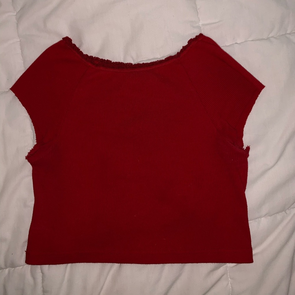 BRANDY MELVILLE OFF THE SHOULDER CROP TOP